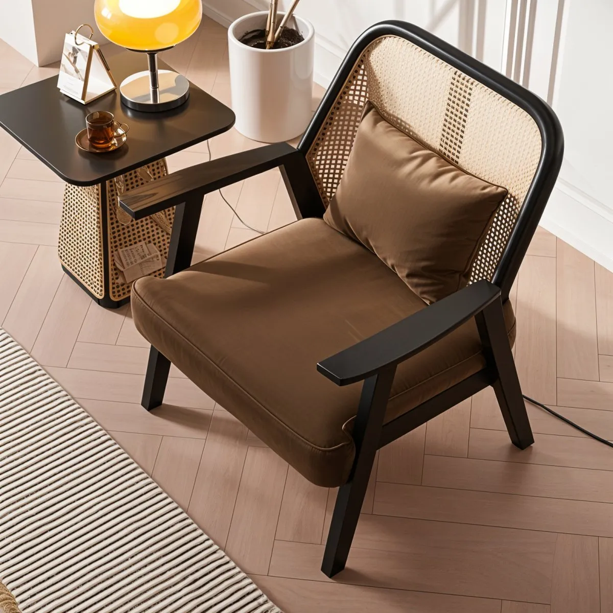 Fulcire Accent Chair